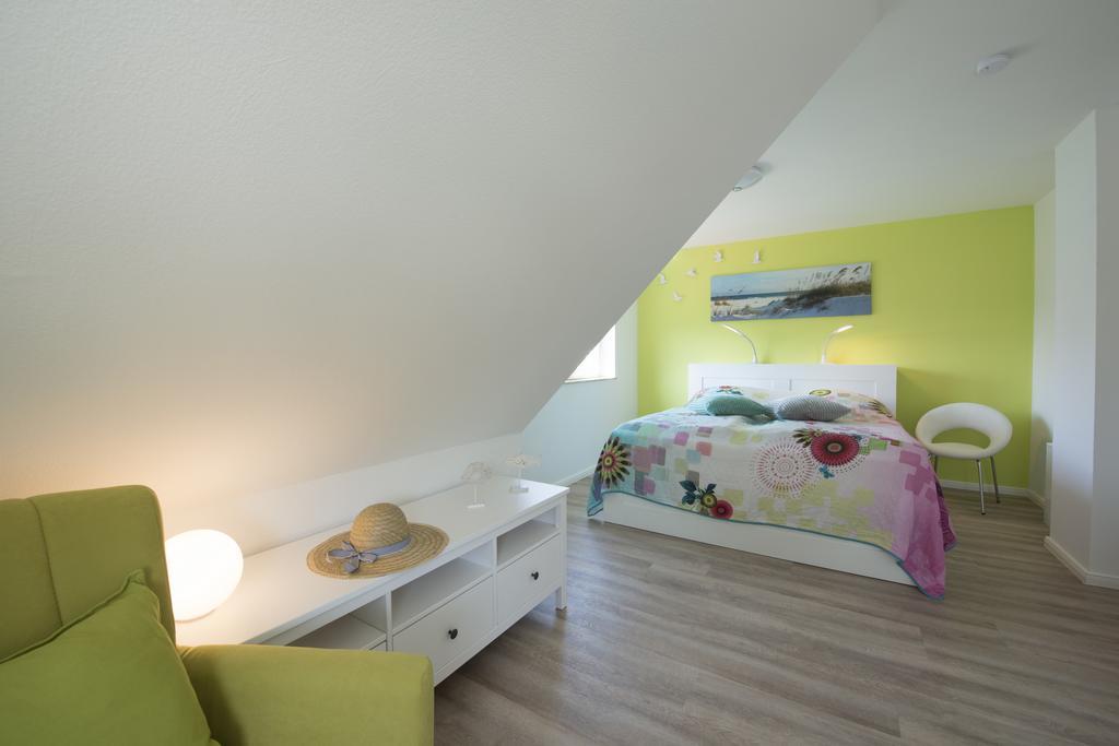 Ferienhaus Kuestensegler Breege Extérieur photo
