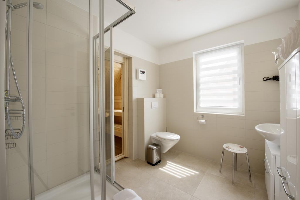 Ferienhaus Kuestensegler Breege Extérieur photo